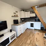 Tween House With Terasse Appartamento