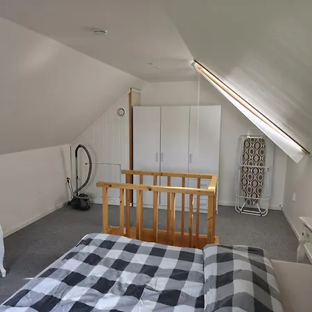 Tween House With Terasse * Hokksund