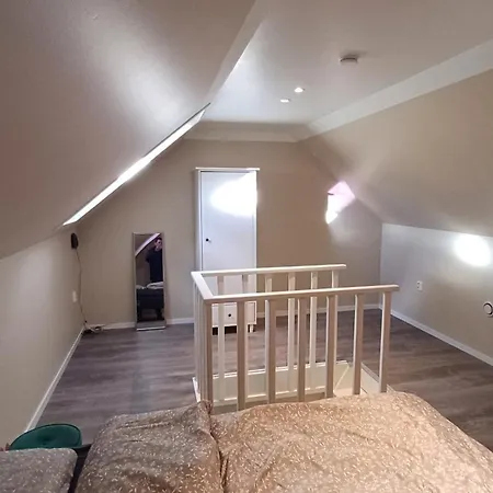 Tween House With Terasse *